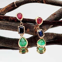 PENDIENTES ORO 18 KT. ESMERALDA/ZAFIRO/RUBI