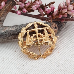 INSIGNIA PROFESION GRADUADO SOCIAL ORO 18 KT