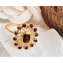 SORTIJA ORO 18 KT. GRANATES