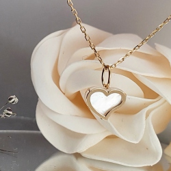 COLGANTE ORO 18 KT. CORAZÓN