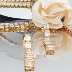 PENDIENTES RIVIERE PLATA BAÑO ORO