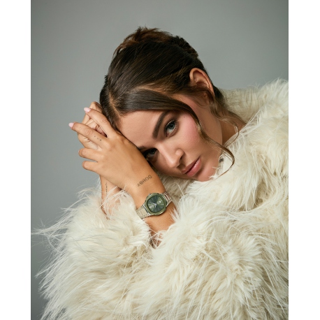 VICEROY SRA. COL LAURA ESCANES 45110-67